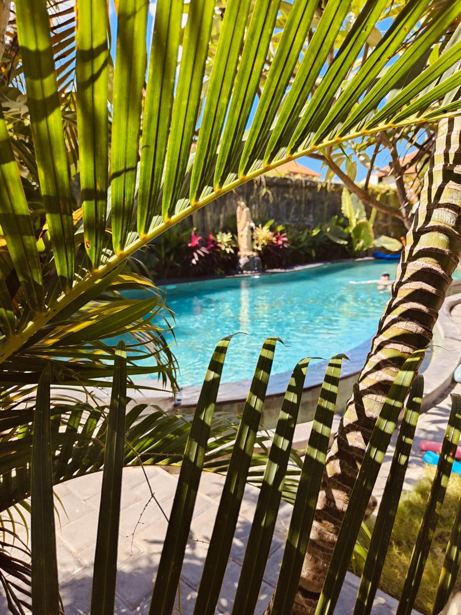 Berlian Inn Kuta Beach Dış mekan fotoğraf